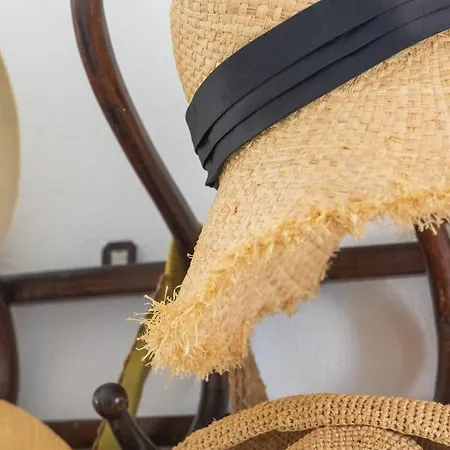 Vakantiehuis Big Blue Sunset View Angairiá